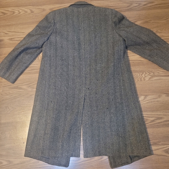 Classic Gray Herringbone Coat - Picture 10 of 16